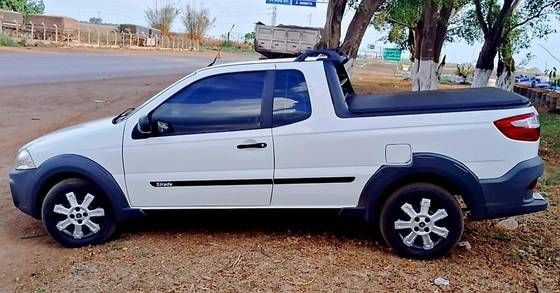 FIAT STRADA 1.4 MPI HARD WORKING CE 8V FLEX 2P MANUAL